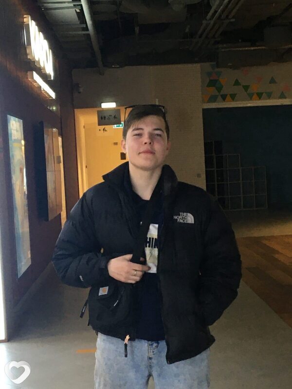 Умар, 21, Москве — анкета №2209923