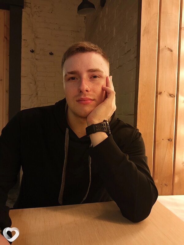 Илья, 23, Барнауле — анкета №2209863
