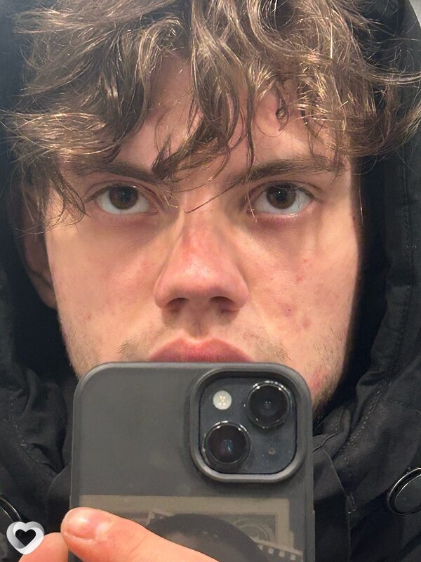 Константин, 21, Москве — анкета №2211785
