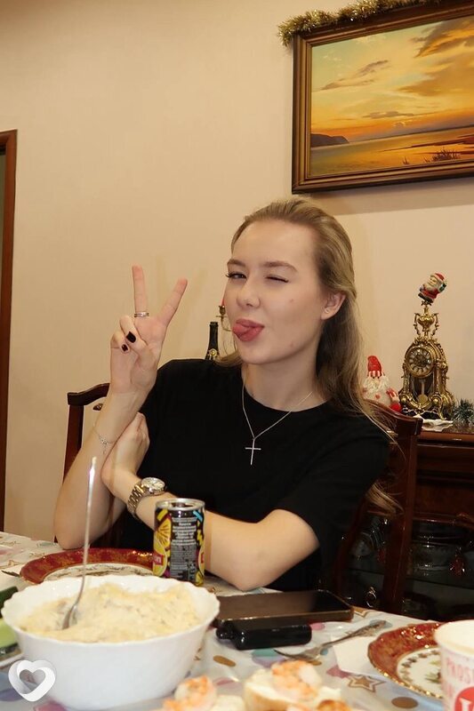 Оля, 24, Москве — анкета №2211796