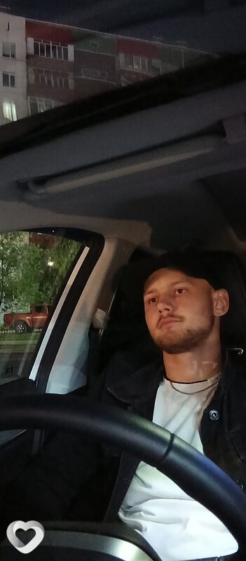 Максим, 24, Нефтеюганске — анкета №2211895