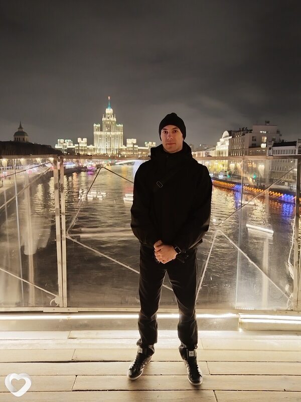 Артем, Москва