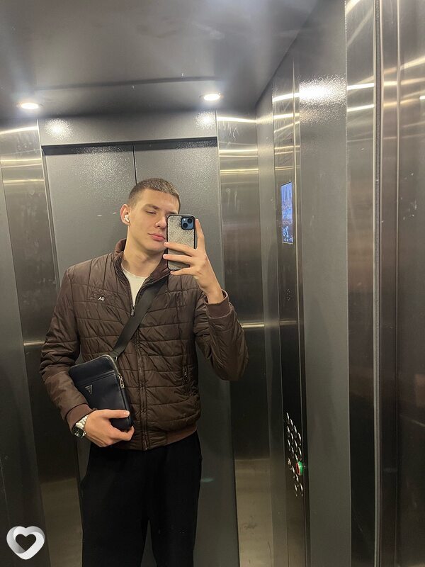 Ростислав, 19, Москве — анкета №2212693