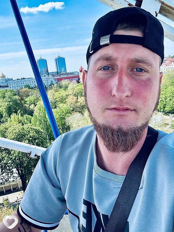 Максим, 27, Ростове-на-Дону — анкета №2212612