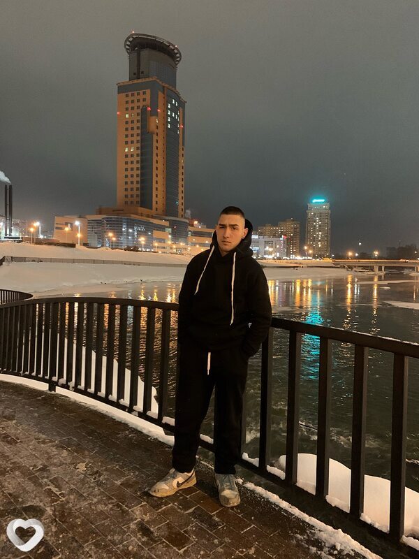 Эдгар, 23, Москве — анкета №2214003