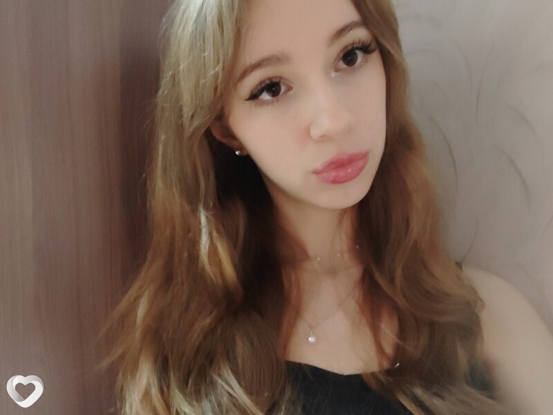 Полина, 20, Москве — анкета №2213546