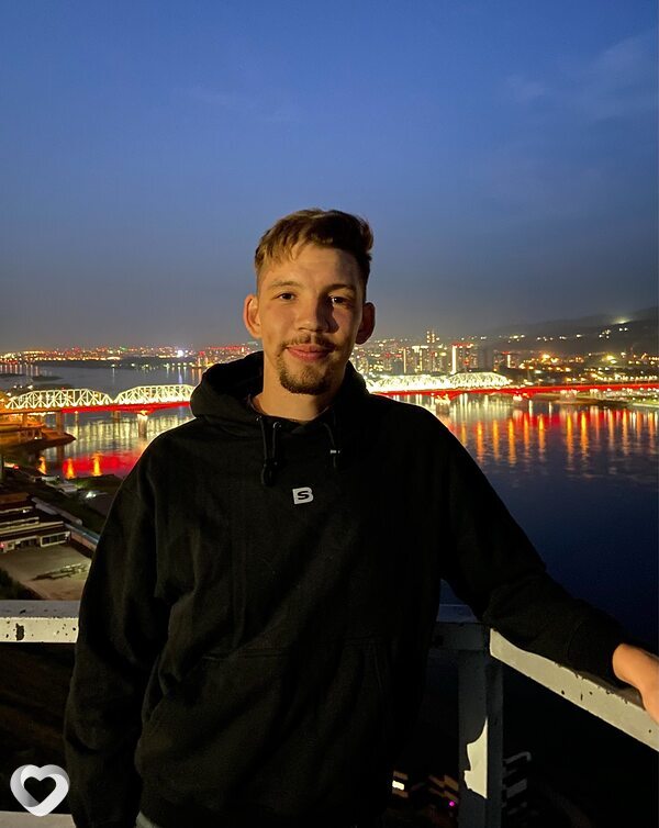 Михаил, 30, Красноярске — анкета №2214496