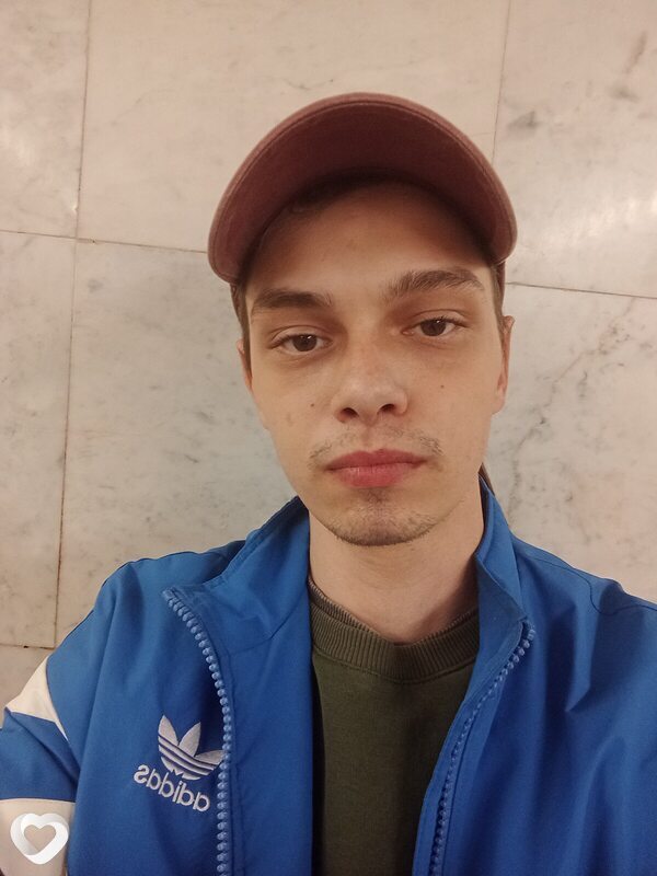 Александр, 23, Москве — анкета №2214287