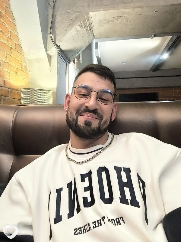 Алик, 27, Москве — анкета №2214561