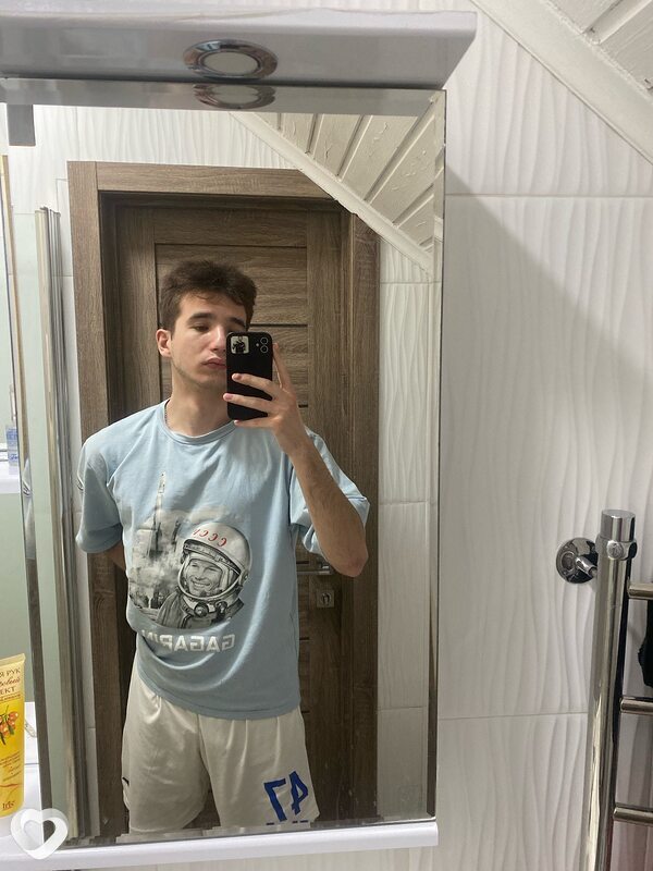 Петр, 21, Москве — анкета №2214531