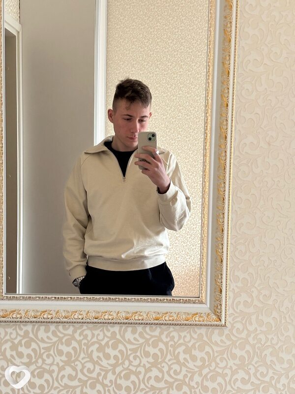 Виталий, 23, Санкт-Петербурге — анкета №2215237