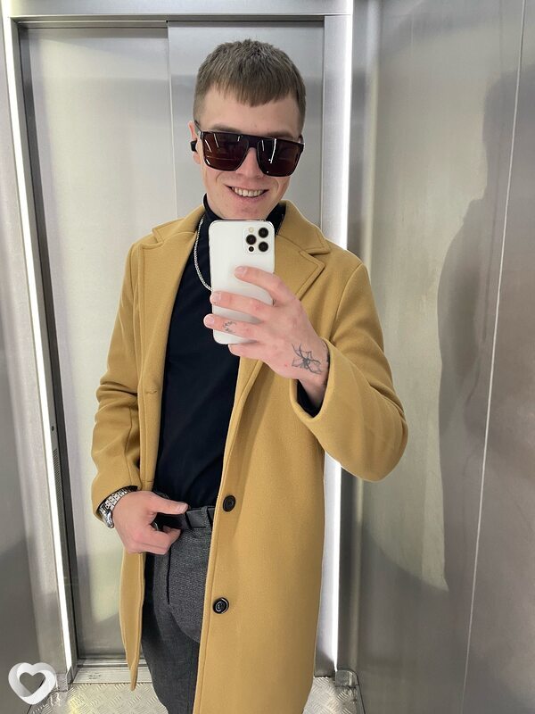 Артём, 26, Санкт-Петербурге — анкета №2215727