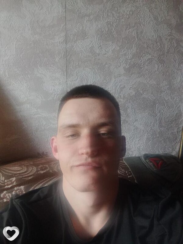Лёнька, 21, Гомеле — анкета №2215985