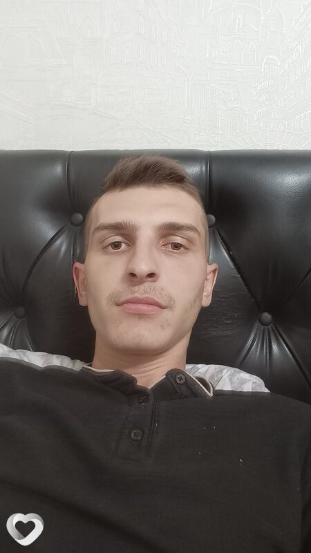 Максим, 22, Новороссийске — анкета №2217100