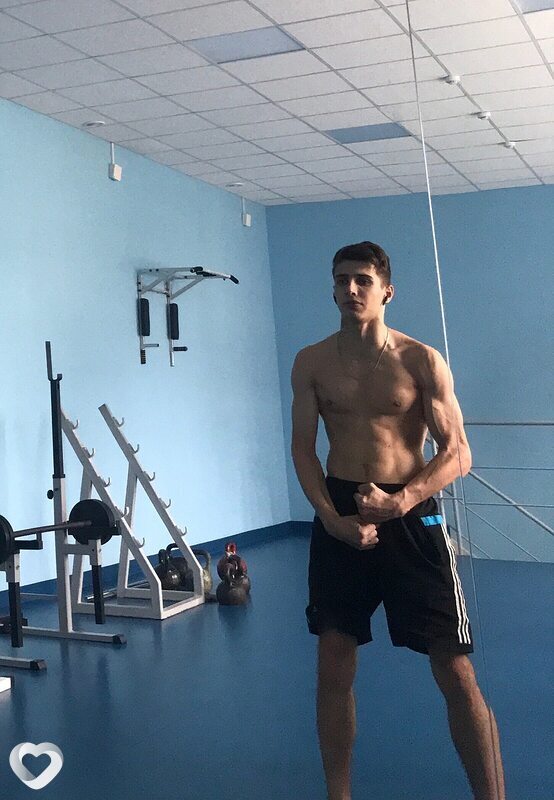 Марат, 21, Казани — анкета №2217263