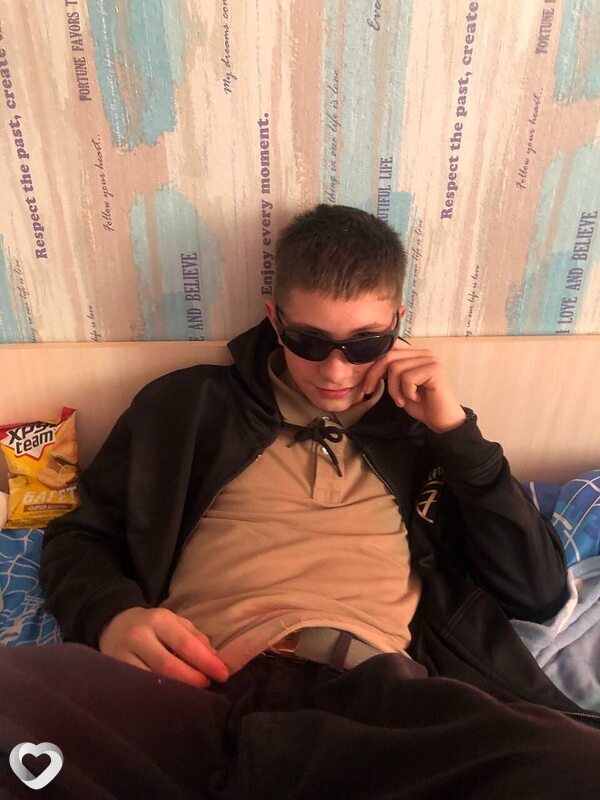 Глеб, 20, Речице — анкета №2217443