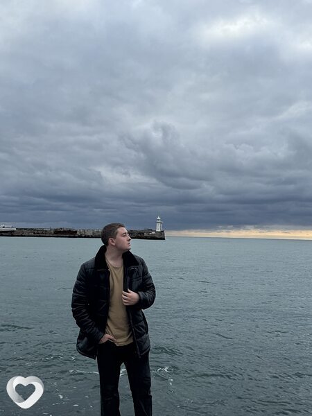 Дмитрий, 21, Ялте — анкета №2218124
