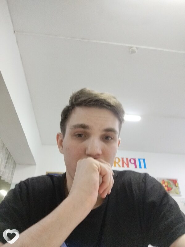 Виталий, 21, Биробиджане — анкета №2218642