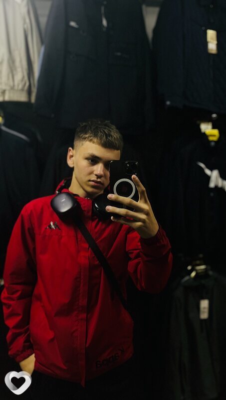 Матвей, 19, Миассе — анкета №2220376