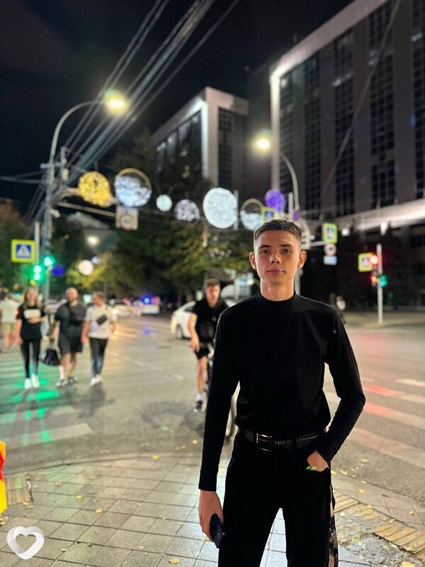 Алексей, 19, Кореновске — анкета №2220187