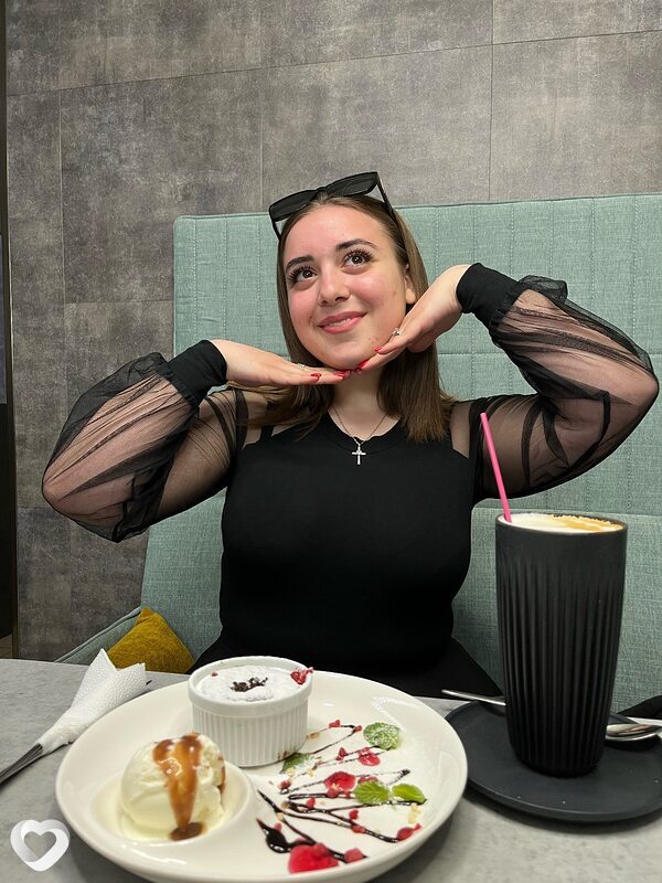 Ксения, 21, Нижнем Новгороде — анкета №2220529