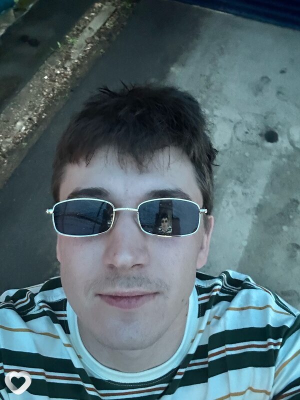 Вадим, 25, Миллерове — анкета №2221360