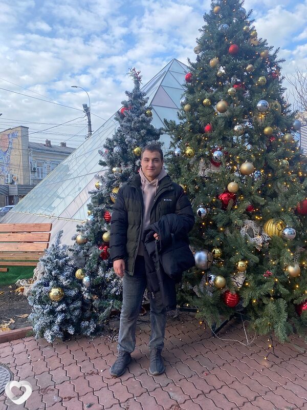 Даня, 22, Симферополе — анкета №2221231