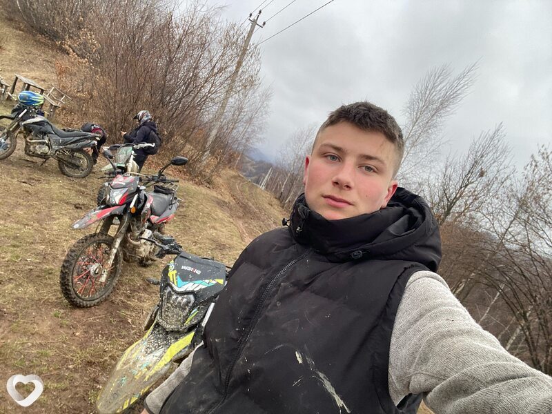 Ваня, 21, Ивано-Франковске — анкета №2221467