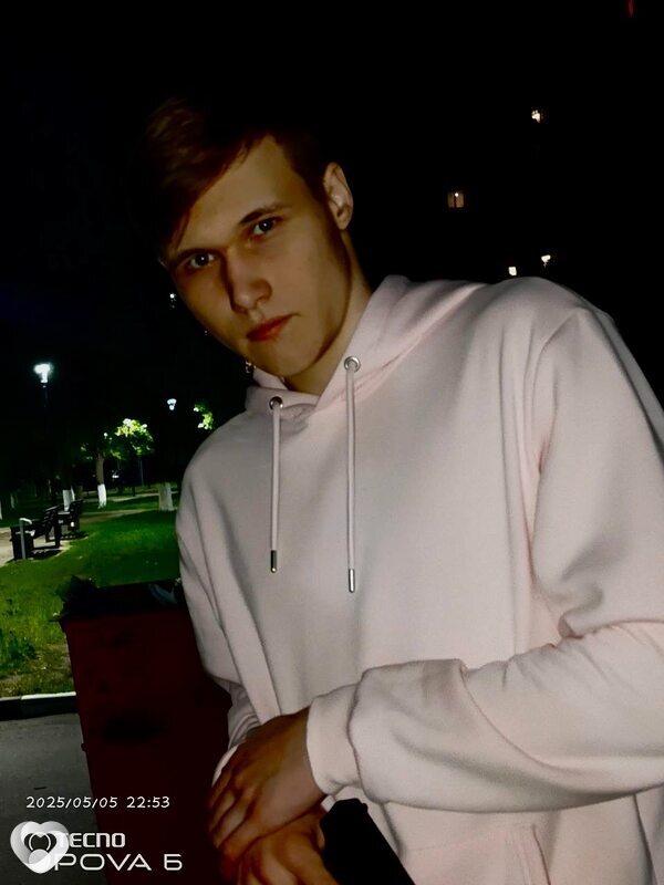 Дмитрий, 20, Старом Осколе — анкета №2221886