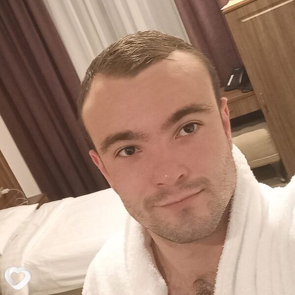 Александр, 31, Новом Уренгое — анкета №2222352