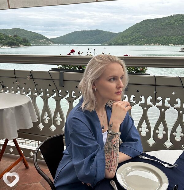 Анна, 23, Краснодаре — анкета №2222281