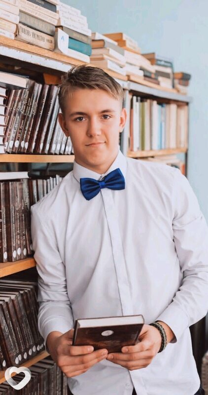Даниил, 19, Томске — анкета №2222441