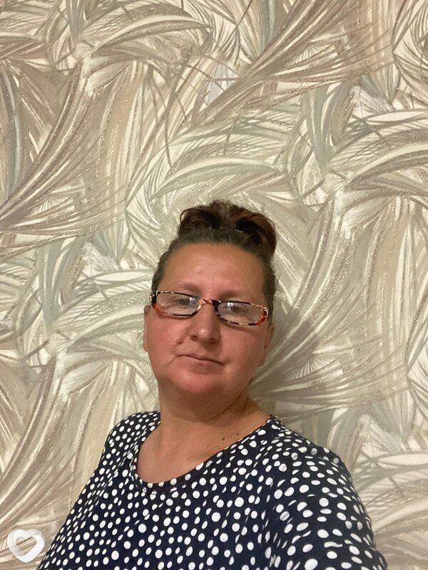 Елена, Саки