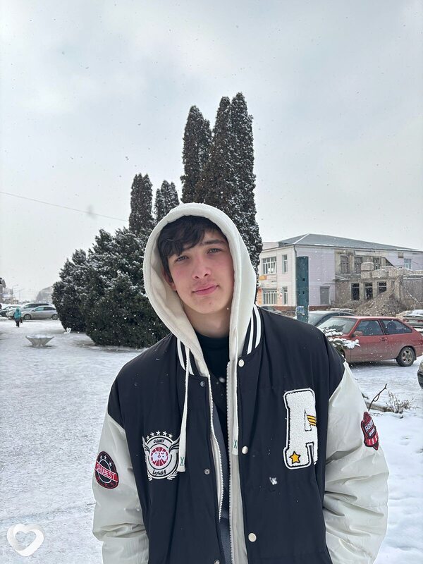 Марат, 21, Москве — анкета №2222887