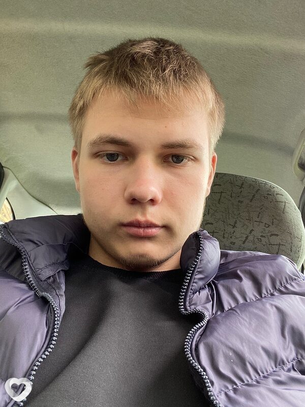 Богдан, 20, Миассе — анкета №2223197