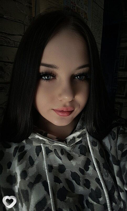 Алёна, 22, Уссурийске — анкета №2223895