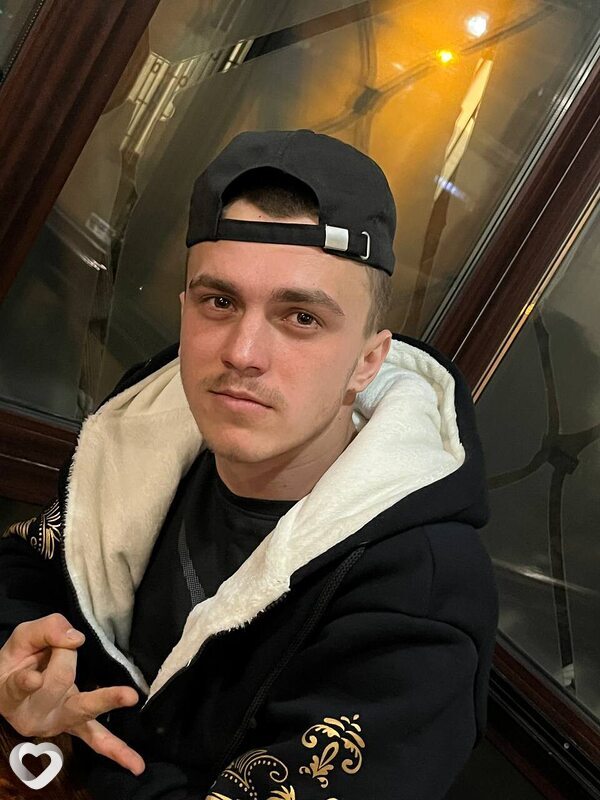 Николай, 22, Белгороде — анкета №2223657