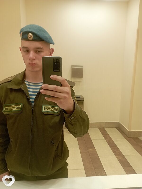Кирилл, 20, Минске — анкета №2224230