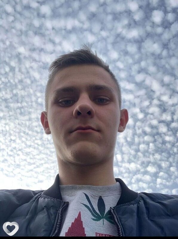 Максим, 19, Орске — анкета №2224908