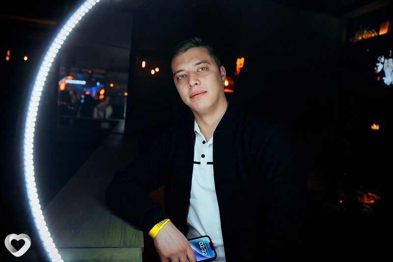 Илья, 24, Воткинске — анкета №2224910