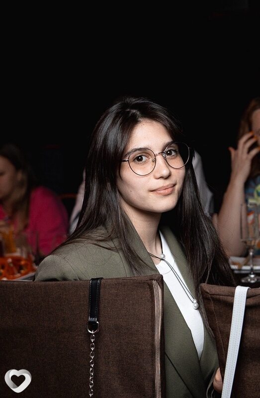 Полина, 27, Шахтах — анкета №2224959