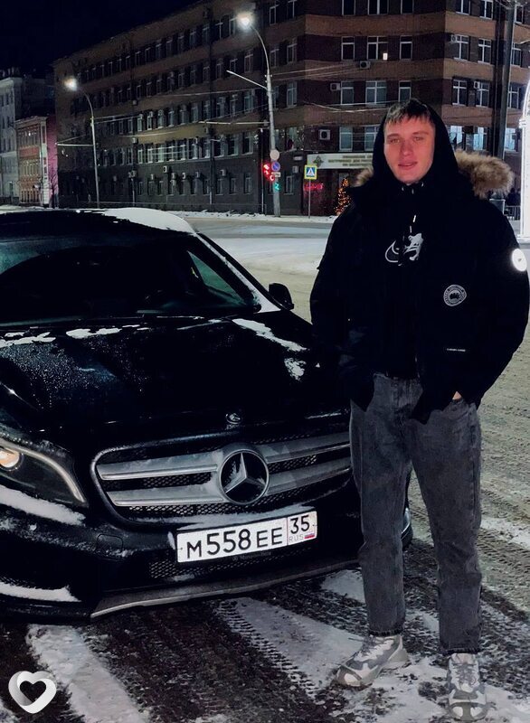 Михаил, 21, Москве — анкета №2225551