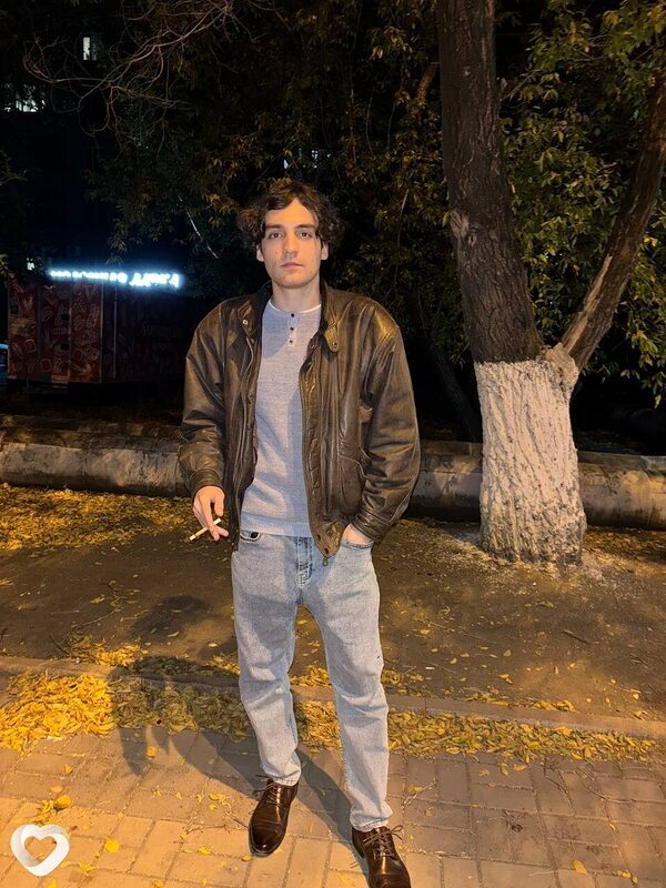 Максим, 23, Караганде — анкета №2225385