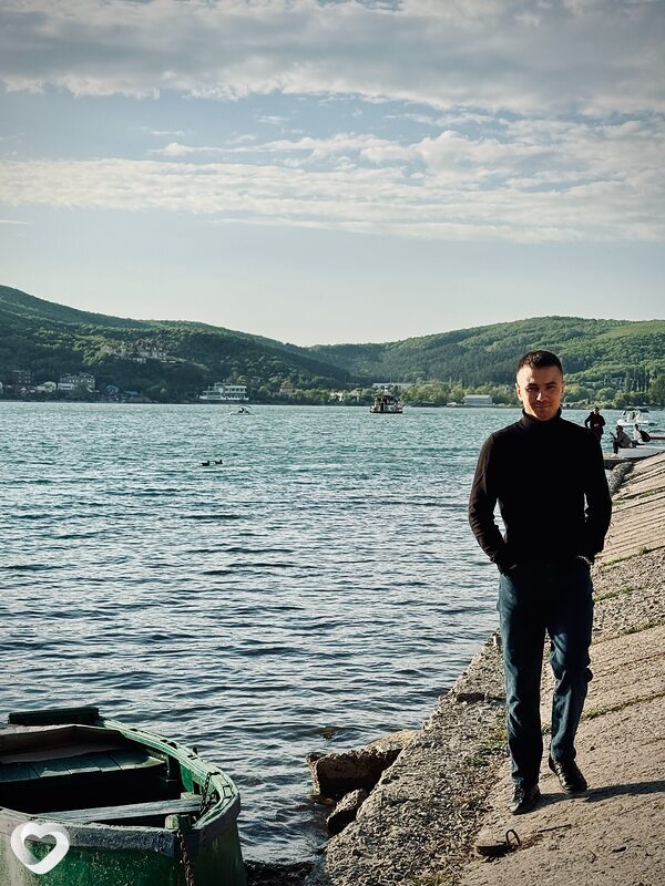 Роман, 28, Геленджике — анкета №2225512