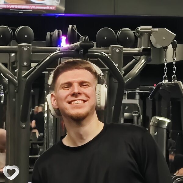 Михаил, 23, Москве — анкета №2227035