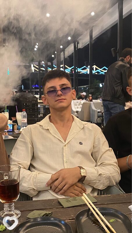 Иван, 20, Снежном — анкета №2227768