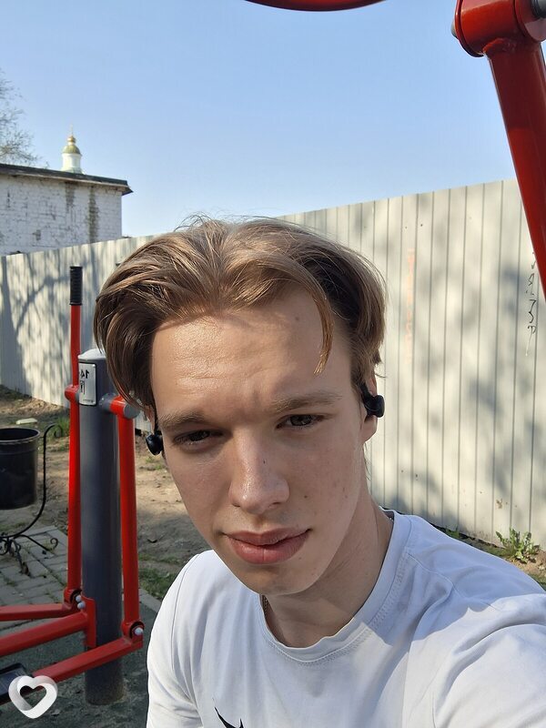 Михаил, 19, Москве — анкета №2227992