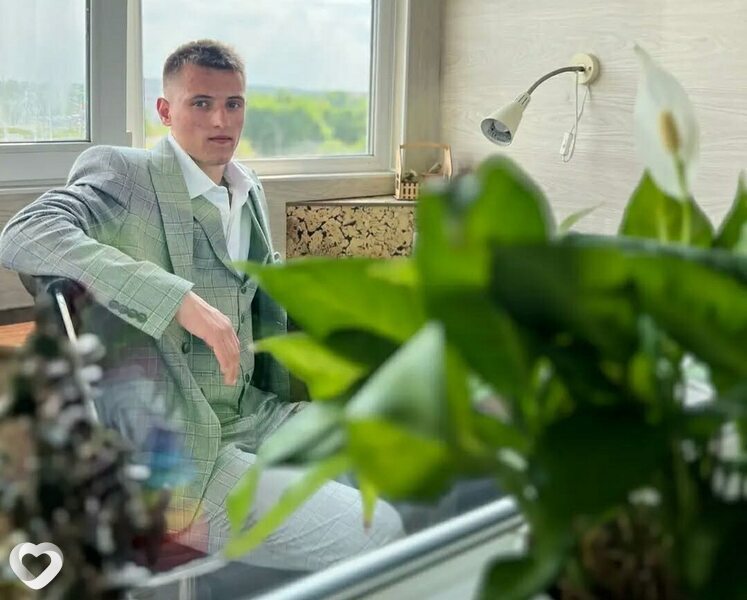 Юрий, 22, Браславе — анкета №2228141