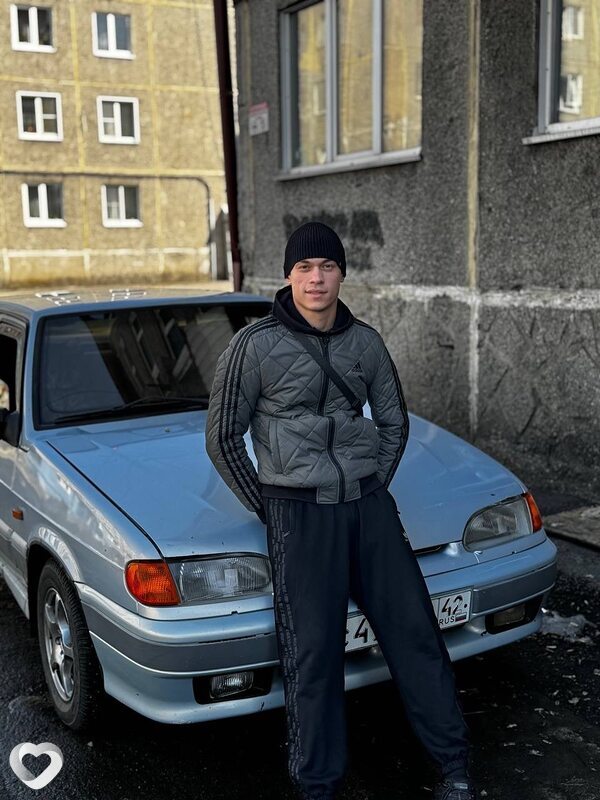 Артём, 23, Новокузнецке — анкета №2228830