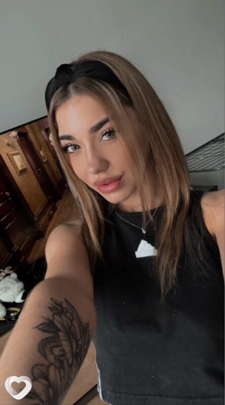 Анна, 23, Усолье-Сибирское — анкета №2228468